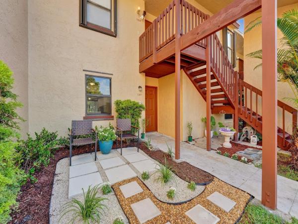 The Trails At Royal Palm Beach, 1307 Lakeview Dr, Royal Palm Beach, Florida 33411, image 1