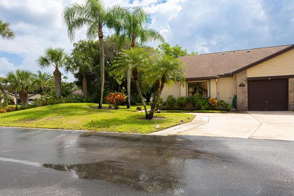 Village Walk, 220 Meander Cir, Royal Palm Beach, Florida 33411, image 2