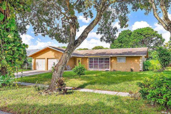 Palm Beach Lakes North, 4021 Latona Ave, West Palm Beach, Florida 33407, image 1