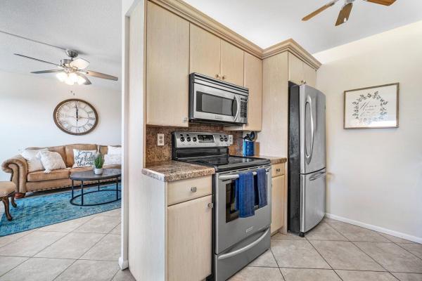 Exeter At Century Village, 4013 Exeter A, Boca Raton, Florida 33434, image 1