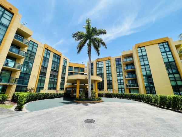 International Park, 11790 SW 18th St #123-3, Tamiami, Florida 33175, image 1