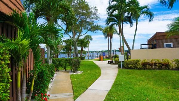Jupiter Plantation, 825 SE Center St #20d, Jupiter, Florida 33458, image 1