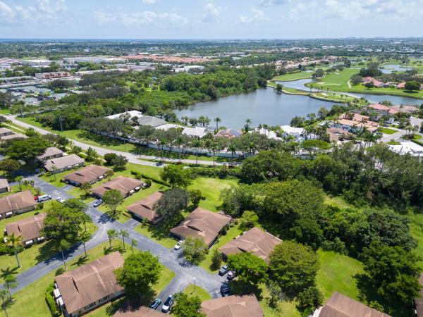 Chanteclair Villas, 1664 Palmland Dr, Boynton Beach, Florida 33436, image 3