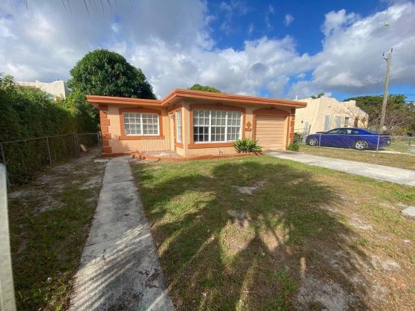 Southern Boulevard Park, 3729 Lambert Ave, West Palm Beach, Florida 33405, image 1