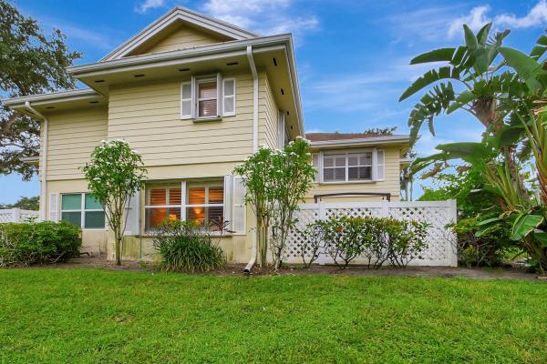 Wellesley At Lake Clarke Shores, 8135 Bridgewater Ct #35a, Lake Clarke Shores, Florida 33406, image 1