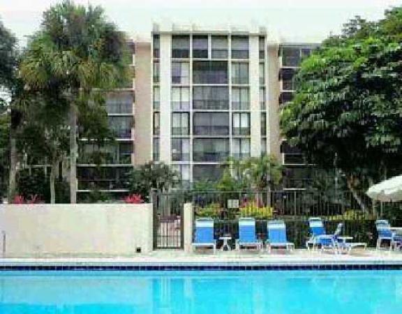 Bridgewood Midrise At Boca West Country Club, 1532 Bridgewood Dr, Boca Raton, Florida 33434, image 1