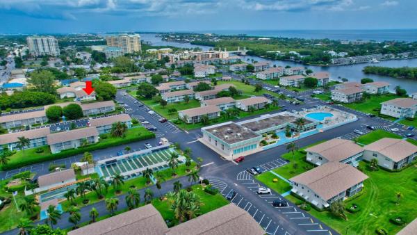 Sterling Village, 240 Horizons W #201, Boynton Beach, Florida 33435, image 3