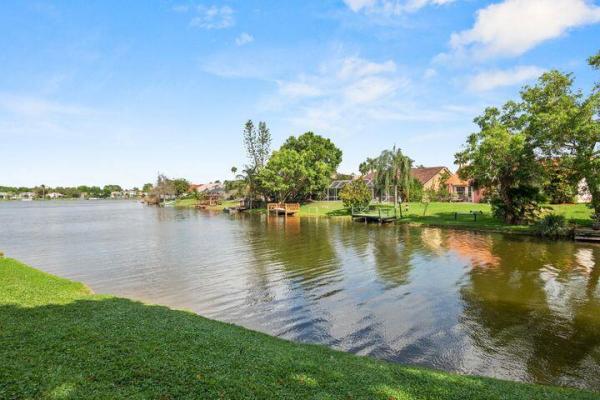 The Shores At Wellington, 12524 Shoreline Dr #303, Wellington, Florida 33414, image 1