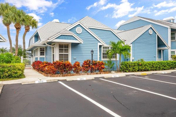 Villas Of Ocean Dunes, 621 Ocean Dunes Cir, Jupiter, Florida 33477, image 1