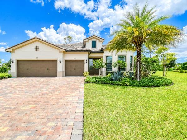Ancient Tree, 9246 Balsamo Dr, Palm Beach Gardens, Florida 33412, image 1