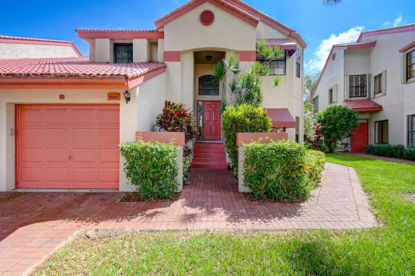 The Lexington Club Villas, 7681 Lexington Club Blvd #D, Delray Beach, Florida 33446, image 1
