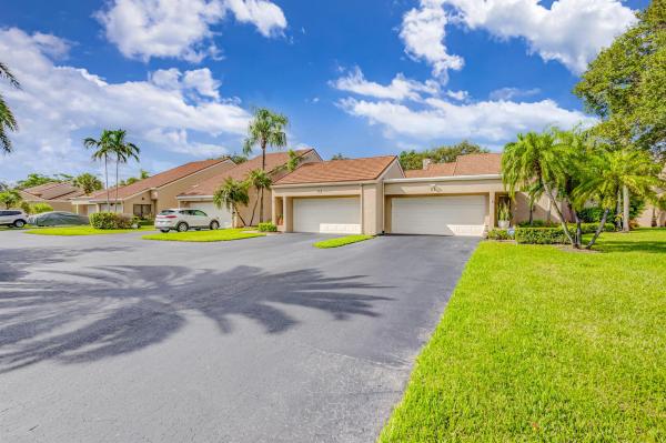 Villas Of Thurston, 52 Balfour Rd, Palm Beach Gardens, Florida 33418, image 1