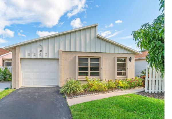 Mirror Lakes, 5397 Mirror Lakes Blvd, Boynton Beach, Florida 33472, image 1