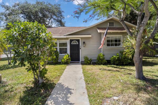 Lake Worth Heights, 1501 N D St, Lake Worth Beach, Florida 33460, image 1
