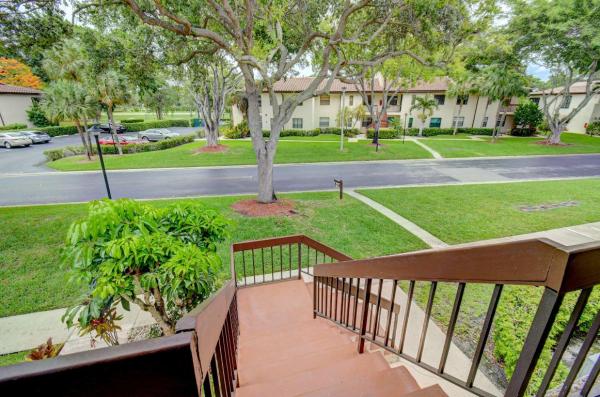 Glades Of Boca Lago, 21851 Arriba Real, Boca Raton, Florida 33433, image 2