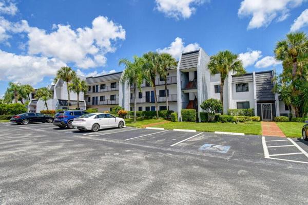 D'Este Court At The Fountains Of Palm Beach, 4242 Deste Ct #308, Lake Worth Beach, Florida 33467, image 1