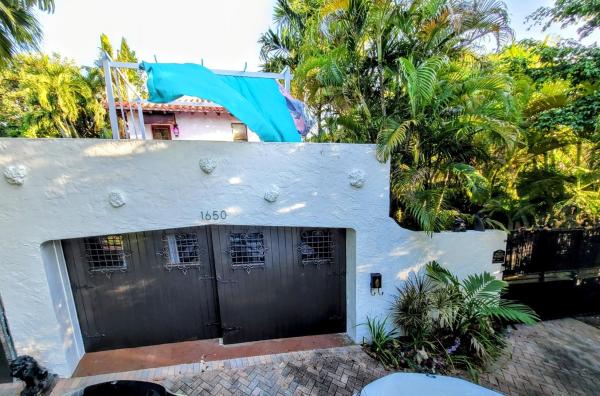Isle Of Normandy Trouville, 1650 Biarritz Dr, Miami Beach, Florida 33141, image 1