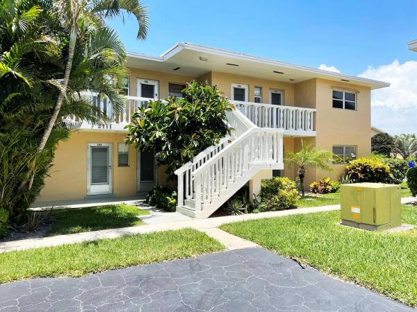 Village Royale, 2111 NE 1st Ct #204, Boynton Beach, Florida 33435, image 1