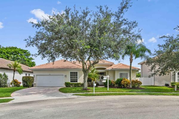 Sterling Cove At Lake Charleston, 7016 Oakshire Ct, Lake Worth Beach, Florida 33467, image 1