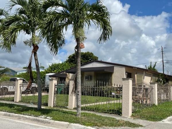 Monroe Heights, 1094 W 27th St, Riviera Beach, Florida 33404, image 1