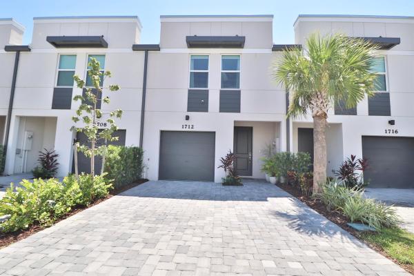 Enclave At Mangonia Park, 1712 Lindley St, Mangonia Park, Florida 33407, image 1