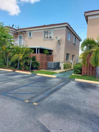 Los Portales, 300 E 4th St #103, Hialeah, Florida 33010, image 3