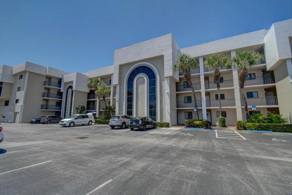 Lakewood At Palm Beach, 3525 S Ocean Blvd #103, South Palm Beach, Florida 33480, image 1