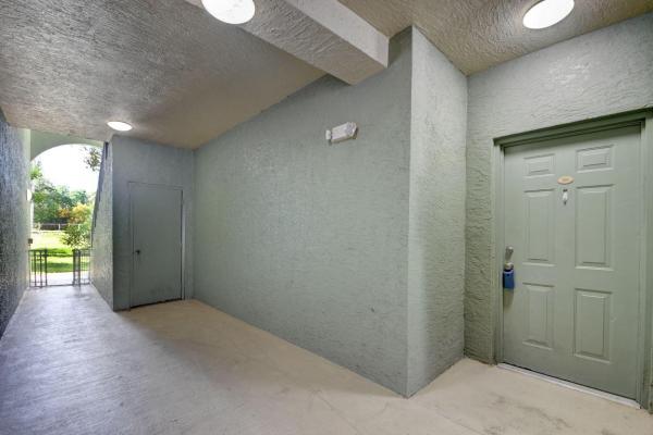 The Kensington At Royal Palm Beach, 350 Crestwood Cir #106, Royal Palm Beach, Florida 33411, image 2