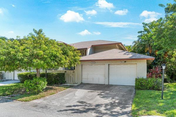 Lighthouse Village, 3900 NE 19th Rd #102, Pompano Beach, Florida 33064, image 1