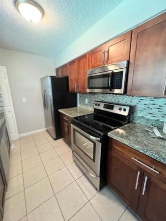 Lake Boynton Estates, 649 W Ocean Ave, Boynton Beach, Florida 33426, image 1