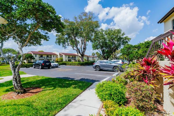 Fairways Of Boca Lago, 21217 Lago Cir #6i, Boca Raton, Florida 33433, image 1