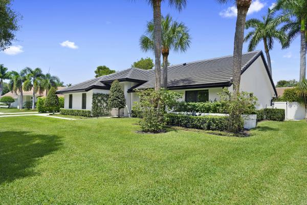 Verona Woods, 2963 Calabria Way, Delray Beach, Florida 33445, image 3