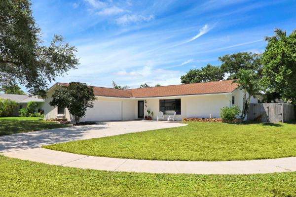 Chapel Court, 33 Chapel Ct, Tequesta, Florida 33469, image 1