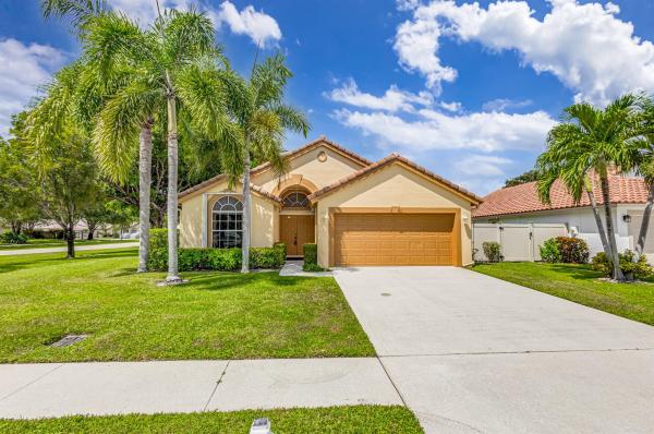 The Estates At Oak Hamlet, 1598 Oak Berry Cir, Wellington, Florida 33414, image 1