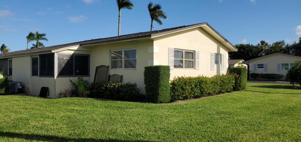 Ashley At Cresthaven Villas, 2817 Ashley Dr E, West Palm Beach, Florida 33415, image 3