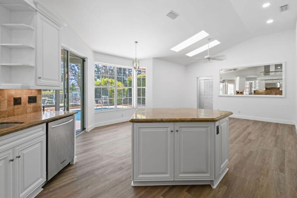 Eagleton Estates, 230 Eagleton Estate Blvd, Palm Beach Gardens, Florida 33418, image 2