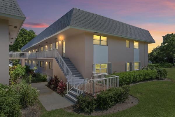 Little Club, 18081 SE Country Club Dr #215, Jupiter, Florida 33469, image 1