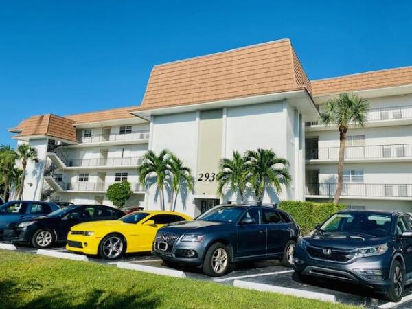 Wilshire North, 2936 Lake Shore Dr #308, Riviera Beach, Florida 33404, image 3