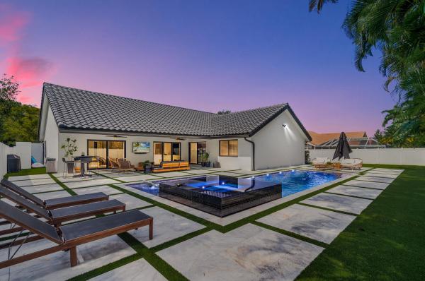 Verona Woods, 2913 Calabria Way, Delray Beach, Florida 33445, image 1