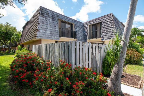 Lakewood Of Palm Springs, 351 Lake Arbor Dr, Palm Springs, Florida 33461, image 1