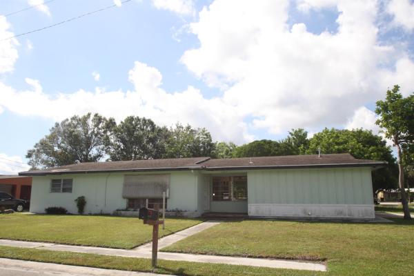 Maravilla West, 1407 Hale Ct, Fort Pierce, Florida 34982, image 2