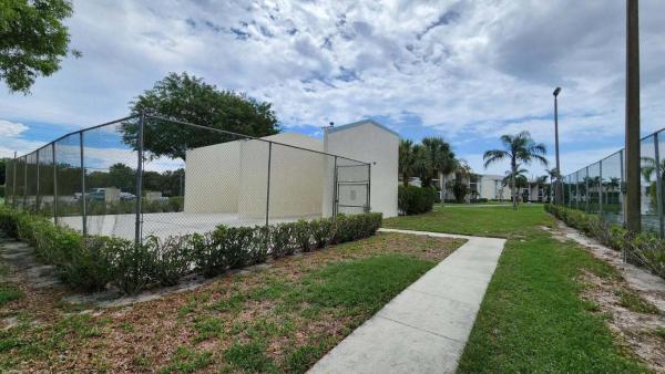 The Palm Club, 1110 Green Pine Blvd #B2, West Palm Beach, Florida 33409, image 1