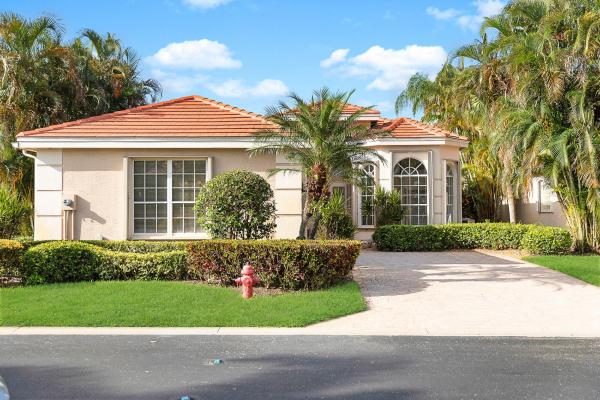 Imperial Isle At Wycliffe, 10863 Royal Devon Way, Lake Worth Beach, Florida 33449, image 1