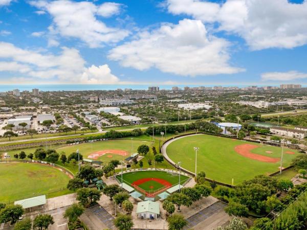 Lavers Delray Racquet Club, 500 Egret Cir #8208, Delray Beach, Florida 33444, image 2