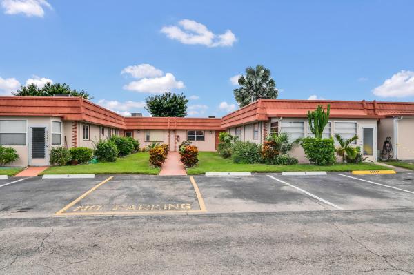 Seville At Kings Point, 126 Seville E, Delray Beach, Florida 33446, image 1