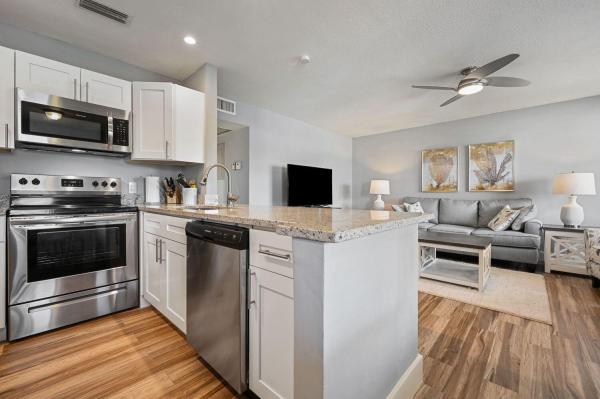 Tilford, 370 Tilford Q, Deerfield Beach, Florida 33442, image 2