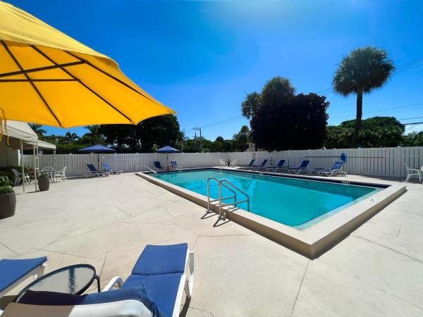 Viking Arms, 1527 S Flagler Dr DRIVE #105F, West Palm Beach, Florida 33401, image 2