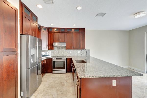Tahoe At Lakes Of Laguna, 4125 Winnipeg Way, West Palm Beach, Florida 33409, image 2