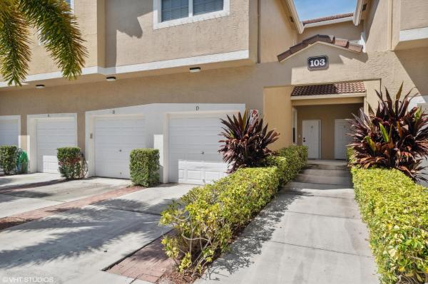 Tequesta Trace, 103 Lighthouse Cir #D, Tequesta, Florida 33469, image 1