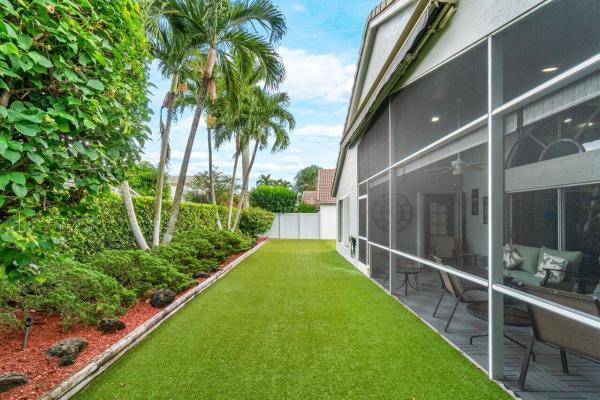 The Estates At Oak Hamlet, 1644 Oak Berry Cir, Wellington, Florida 33414, image 1